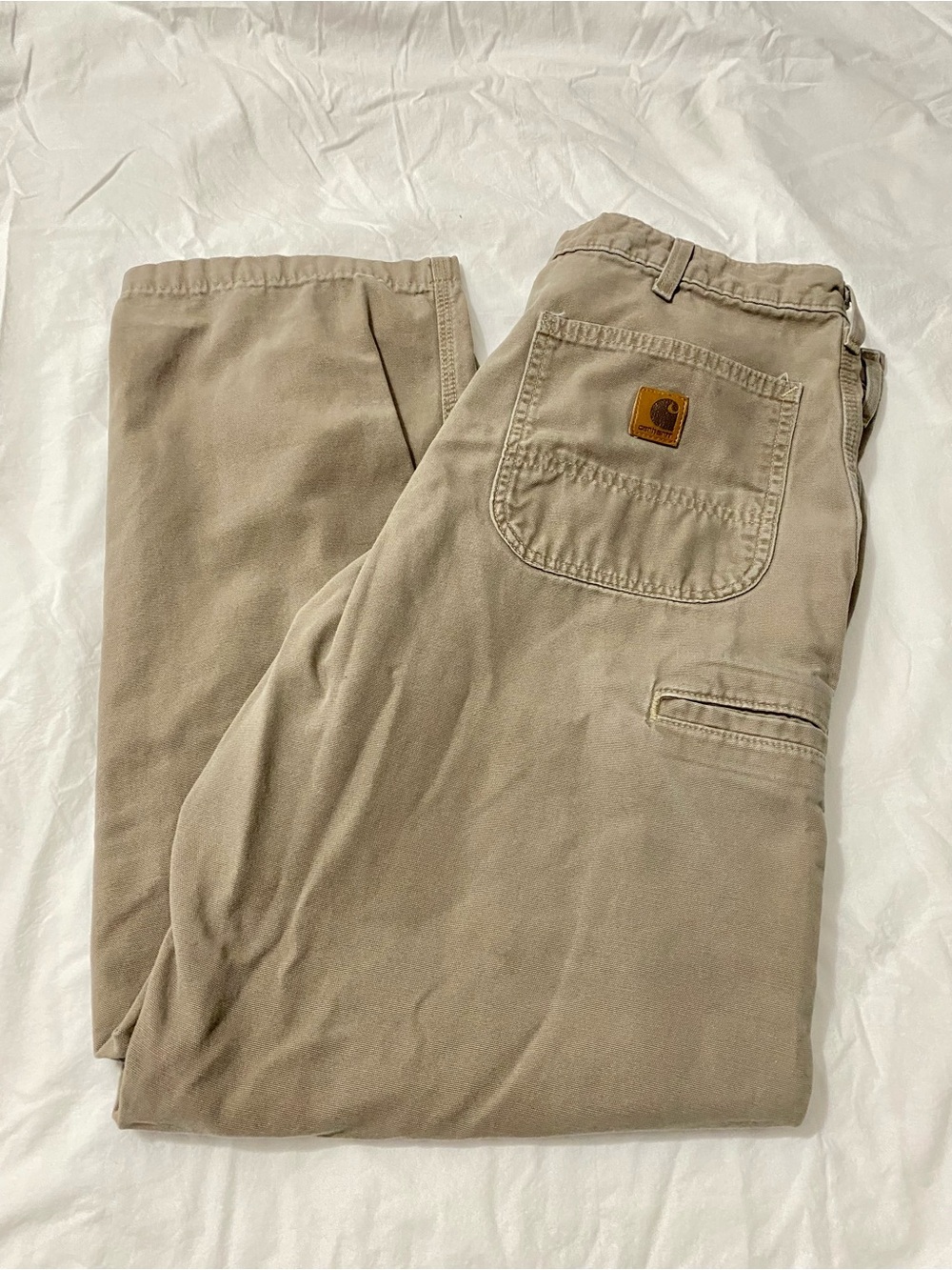Vintage Carhartt Men’s pant Size 38 by 30 good condition no tears, clean